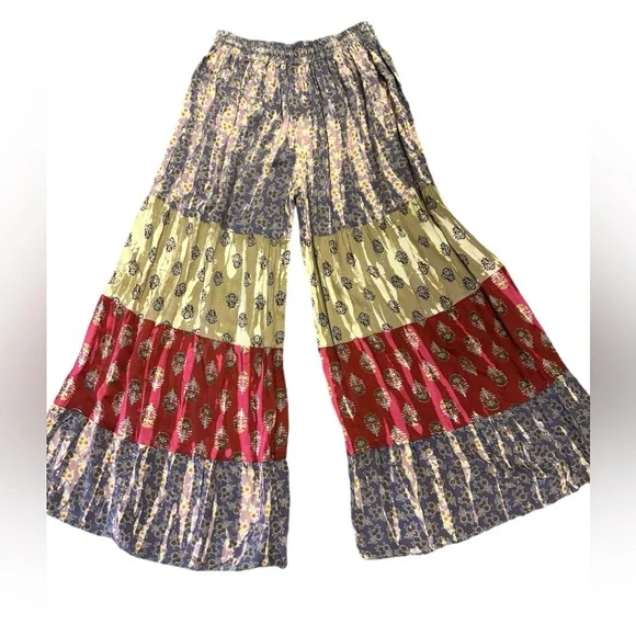 NWT.   Sacred Threads Pallozo Pants L/XL.  222617.  CL/GR03 - Picture 2 of 2